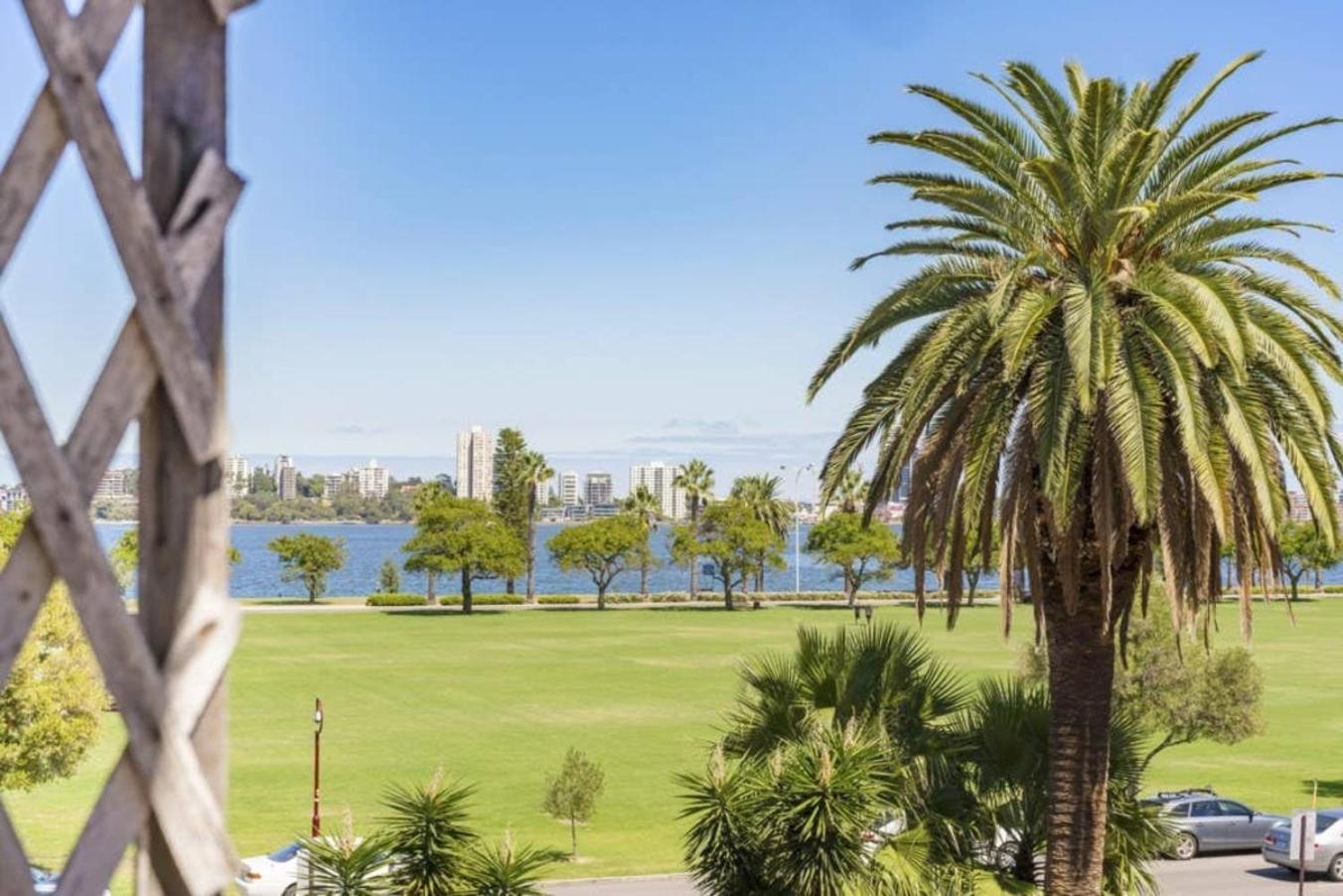 Апартаменты 30 Foreshore Fun Swan River 1Brparking Перт Экстерьер фото